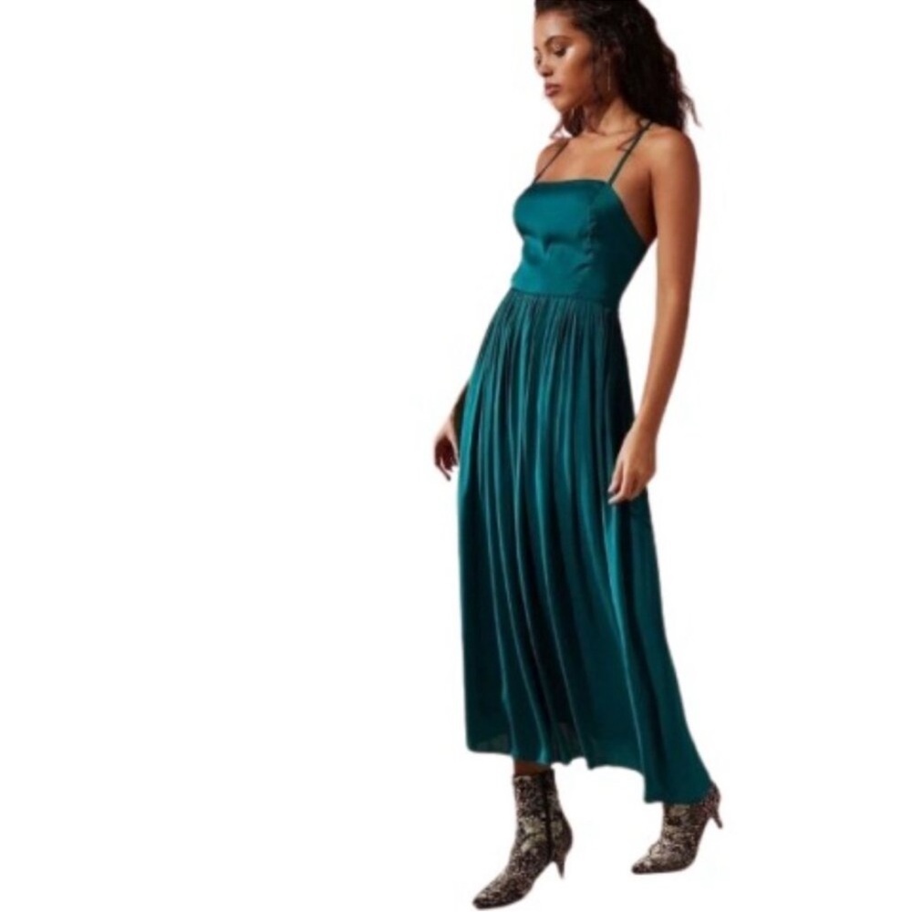 Urban Outfitters Morning Light Strappy Pleated Midi Dress Teal Green Satin Sz M